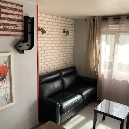 Apartment Cosy Disneyland Paris En Face De La Gare Rer Val D'europe *