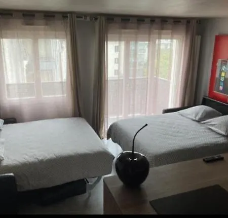 Cosy Disneyland Paris En Face De La Gare Rer Val D'europe Apartment
